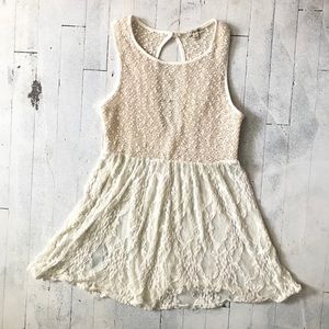 XS Lily White Tank